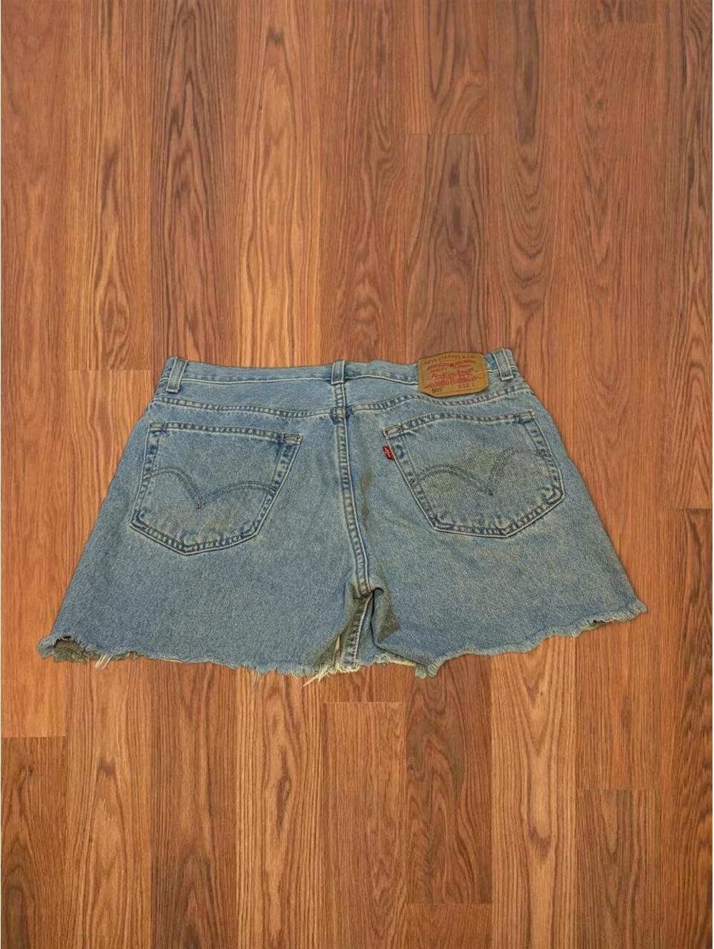 Levi's 505 Women's Blue Denim Shorts Size 32 High Rise Jean Shorts Summer Casual